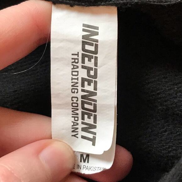 Independent M “Why Don’t We” band hoodie black - Picture 8 of 8
